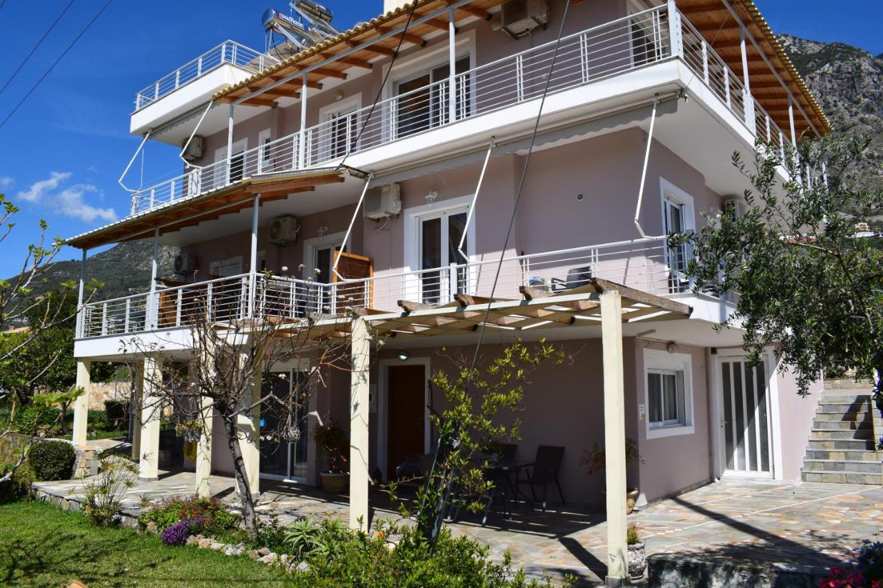 Studio Holiday Kalamata Lägenhet Exteriör bild