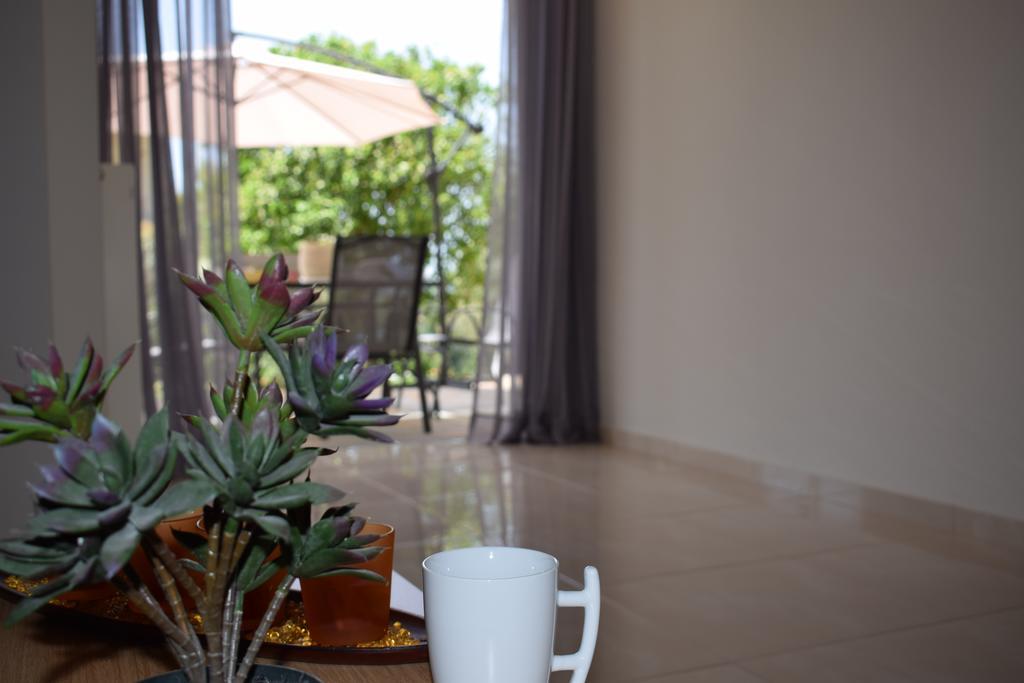 Studio Holiday Kalamata Lägenhet Exteriör bild
