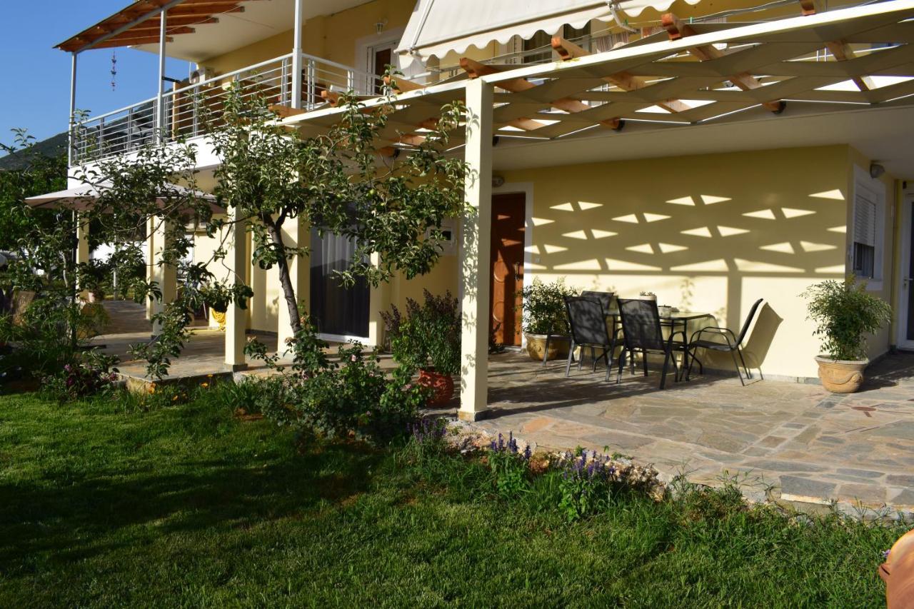 Studio Holiday Kalamata Lägenhet Exteriör bild